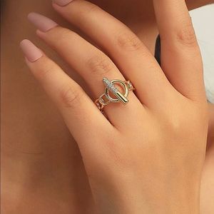 Chain Design Cuff Ring